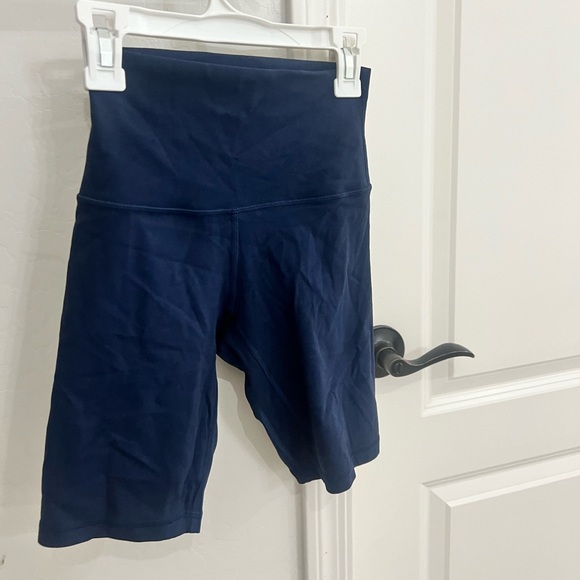 Lulu lemon Align shorts (navy blue) - Picture 2 of 2